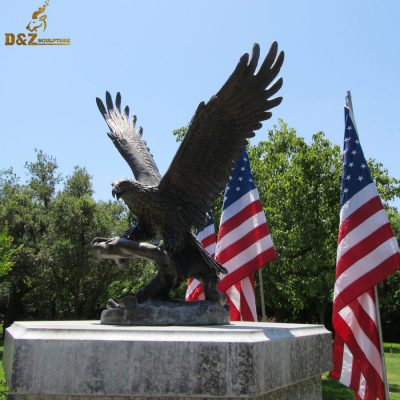 Outdoor garden hand made big bald eagle made from brass DZE-008