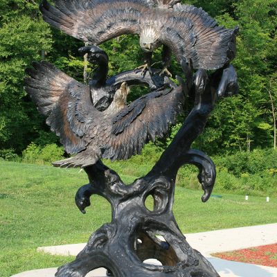 garden life size two lover hawk statue for sale DZE-015