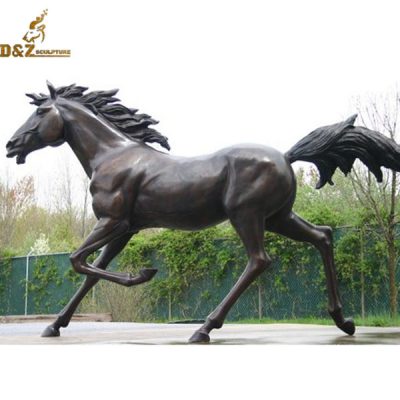 bronze horse statue