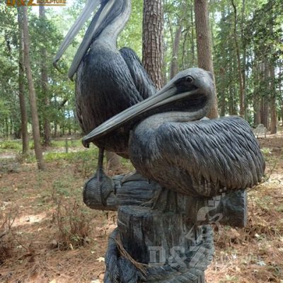 Custom made casting bronze large outdoor pelican statues DZP-01