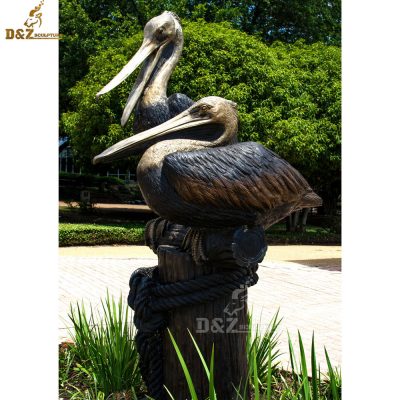 Cute modern hand made crafts pelican garden decor sculpture