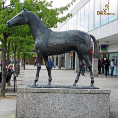 Outdoor antique bronze life size metal horse