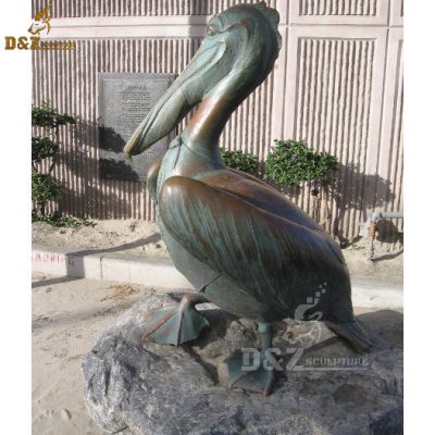 High quality metal brass pelican facebook sculpture for sale