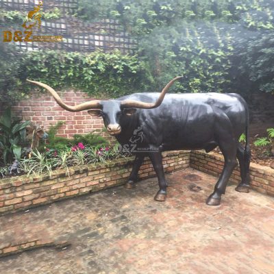 Life size garden decoration longhorn statue for sale