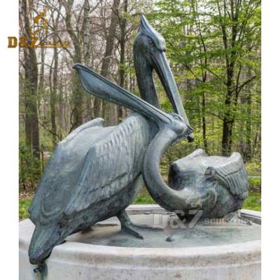 HIgh quality patina surface bronze pelican garden statue australia