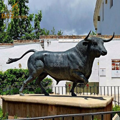 Modern art decor garden life size bull statue