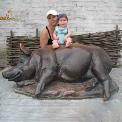 Real size lying brass pig statue best quality