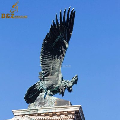 Outdoor Garden Art Decoration Metal Large Bronze Eagle Sculpture Statue for Hotel Garden