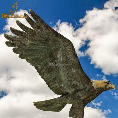 Custom Brass Animal Sculpture Life Size Casting Bronze Eagle Statue