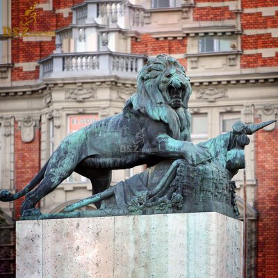 A Pair Of Antique Casting Bronze Lion Sculpture Statues