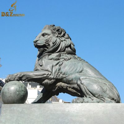 Outdoor Bronze Lion Sculpture for Home Gate