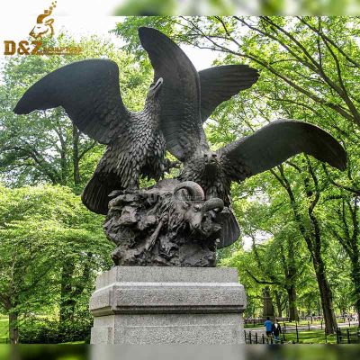 Interesting hot sale animal zoo decor bronze meaning of a eagle statue DZE-D472