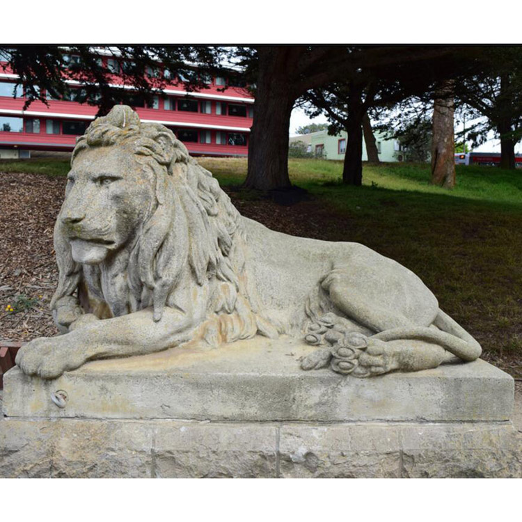 Old feeling life size custom best quality natural marble lion statues in front of house DZL-D528