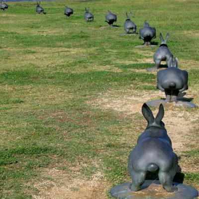 Lawn best quality decor life size metal rabbit garden sculpture DZH-D656