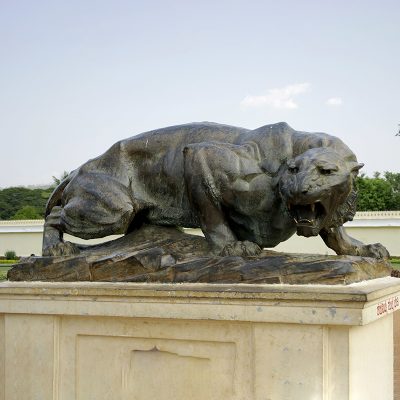 Outdoor metal casting hot sale product roaring giant leopard statue DZP-D677